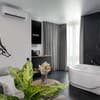 Апарт-отель Be The One Hotel. Люкс двухместный с джакузи и сауной 5