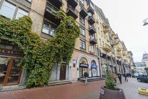 Квартира Best Rent. Квартира на площади Льва Толстого 26