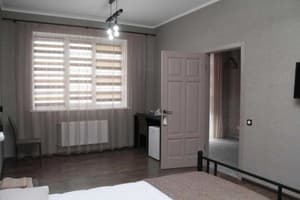 Мини-отель Chayka Home Hotel. Люкс 4-местный Семейный 7