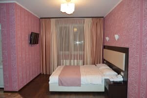 Мини-отель Home Comfort Hotel Левобережная МВЦ. Полулюкс двухместный  2