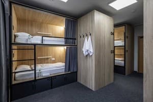 Хостел Kyiv hostel & hotel . Место в мужском 12-местном номере B (верхний) 1