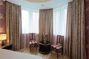 Апарт-готель Poznyakoff Aparthotel. Люкс двомісний 456 14